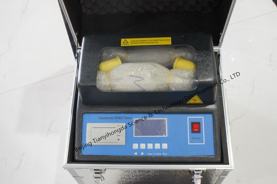 Instruments électriques d'essai d'appareil de contrôle de résistance diélectrique d'huile de transformateur, outils d'essai électriques d'affichage de la température